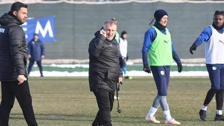 Mesut Bakkal Erzurumspor ile ilk antrenmanına çıktı