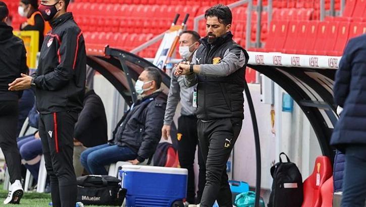 Göztepe'nin hocası İlhan Palut: Fırsat bulduk değerlendiremedik