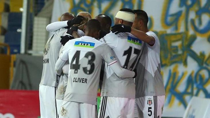 Beşiktaş'ta Vida ve Mensah sevinci