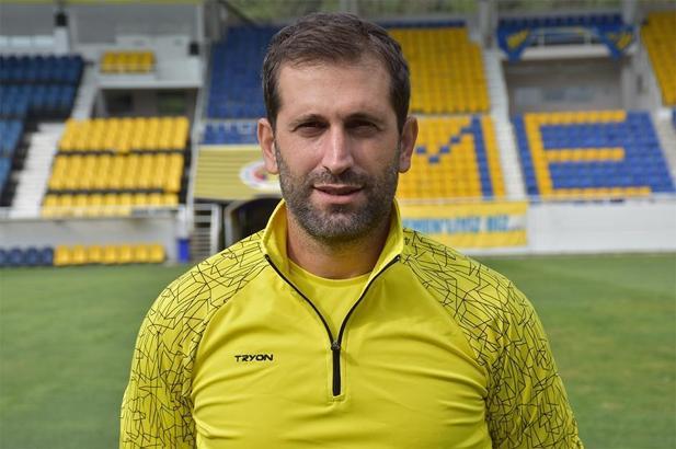 Menemenspor, kural hatasına yol açan Orhan Terzi'nin görevine son verdi