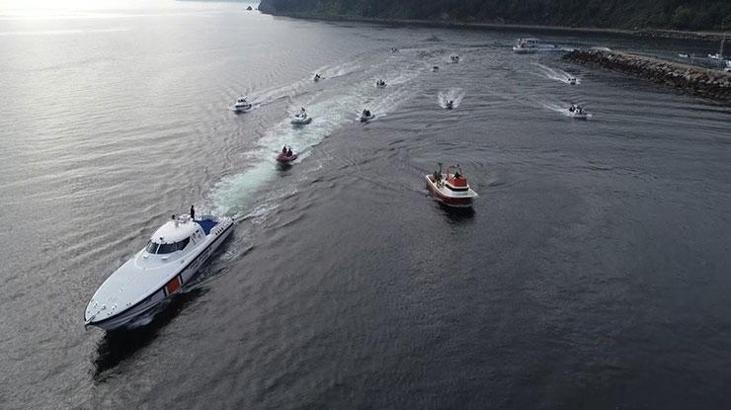 Marmara'da suyun altında nefes kesen yarış