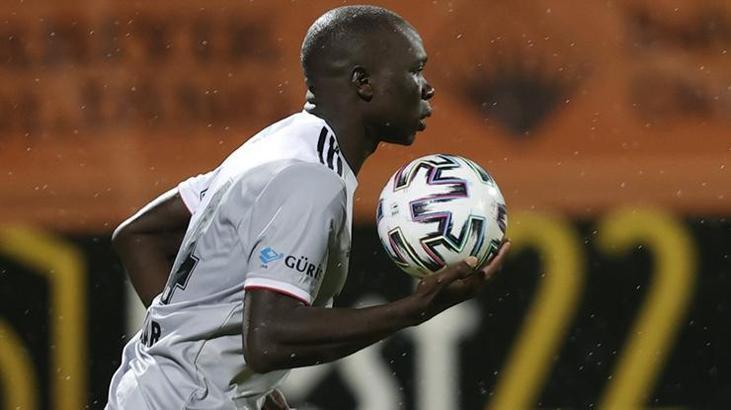 Beşiktaşlı Aboubakar'ı Wolfsburg transfer etmek istiyor
