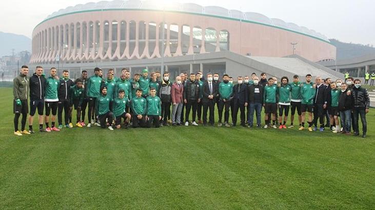 Giresunspor, Çotanak Spor Kompleksi'nde ilk antrenmanını yaptı