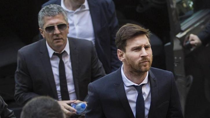Messi'nin babasından PSG açıklaması