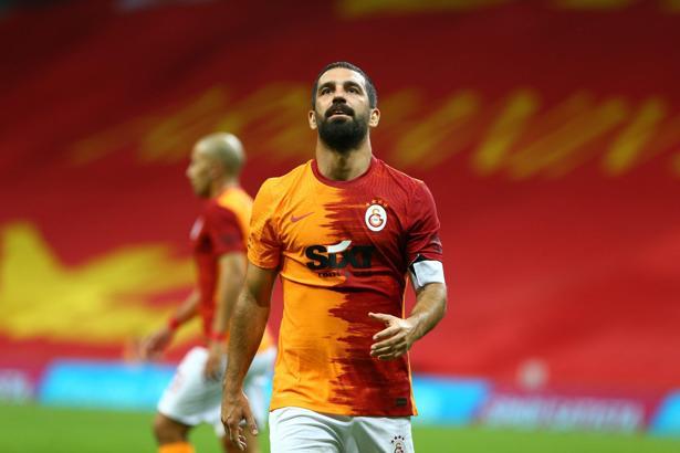 Galatasaray'da Omar, Belhanda ve Arda Turan kupa maçına hazırlanıyor