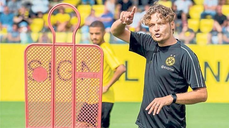 Borussia Dortmund'un yeni hocası Beşiktaşlı eski antrenör Edin Terzic