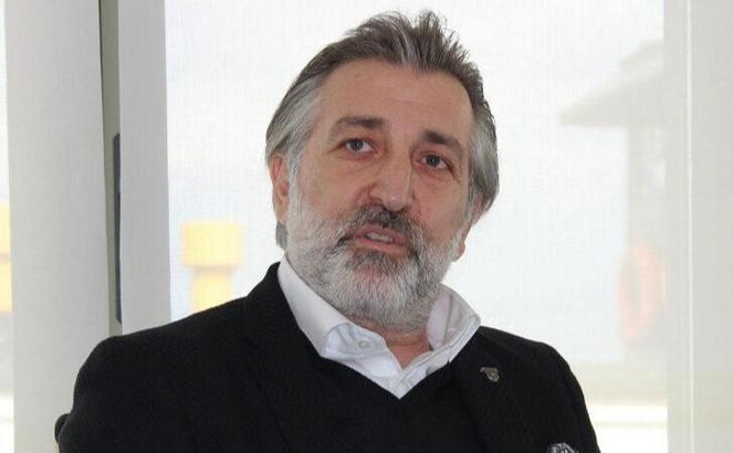 Talat Papatya: Türk futbolu Özgür Yankaya'dan kurtulmalı
