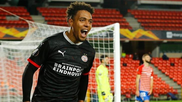 Dortmund'da Sancho'nun alternatifi Donyell Malen