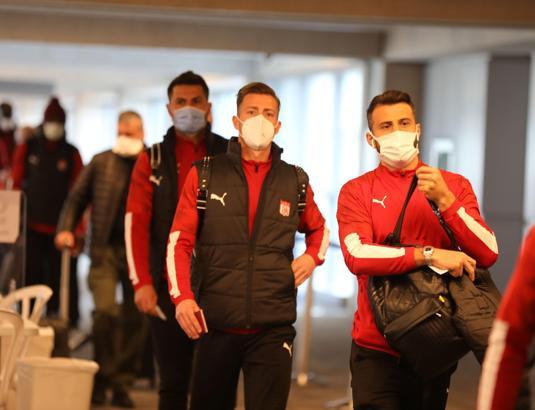 Sivasspor, Maccabi maçı için İsrail'e ulaştı
