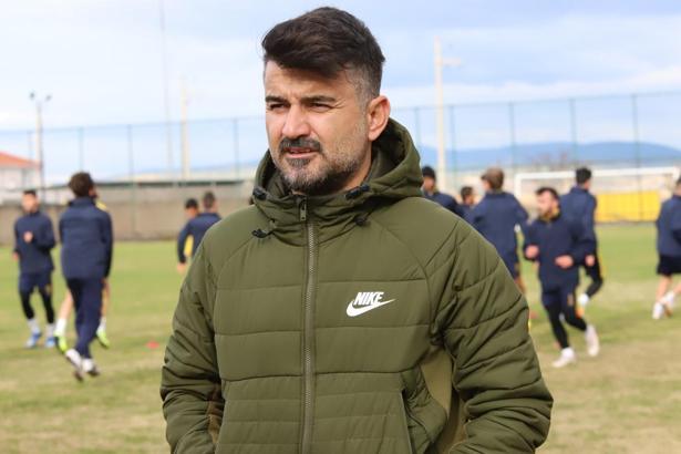 Menemenspor'un Eskişehirspor deplasmanında tek hedefi 3 puan
