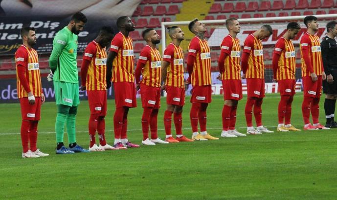 Aziz Behich ilk asistini yaptı