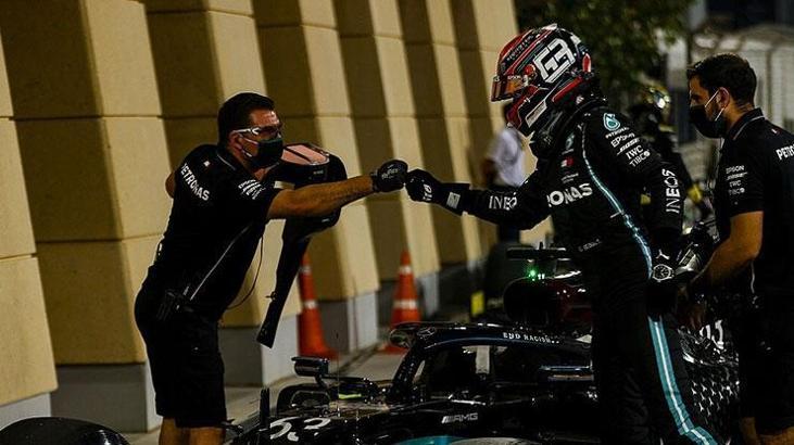 Russell, Mercedes direksiyonunda hâlâ yanlış düğmelere basıyor