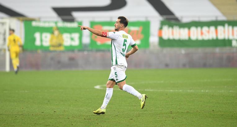 Bursaspor, Bandırmaspor'a konuk oluyor
