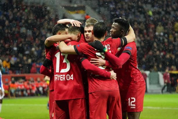 Bayer Leverkusen ve Eintracht Frankfurt yarı finalde