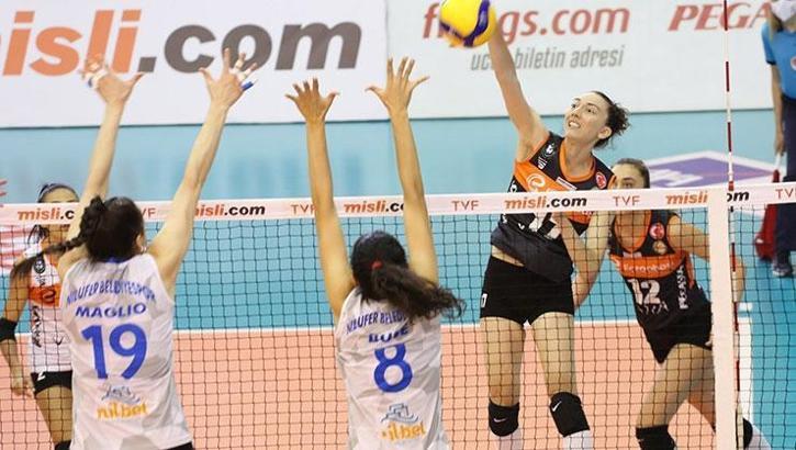 Sultanlar Ligi: Eczacıbaşı VitrA - Nilüfer Belediyespor maç sonucu: 2-3