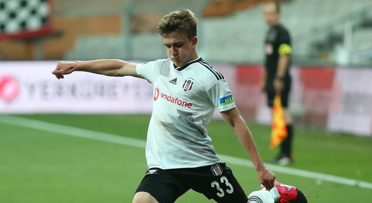 Son dakika | Beşiktaş Rıdvan Yılmaz'ın sözleşmesini 5 yıllık uzattı!