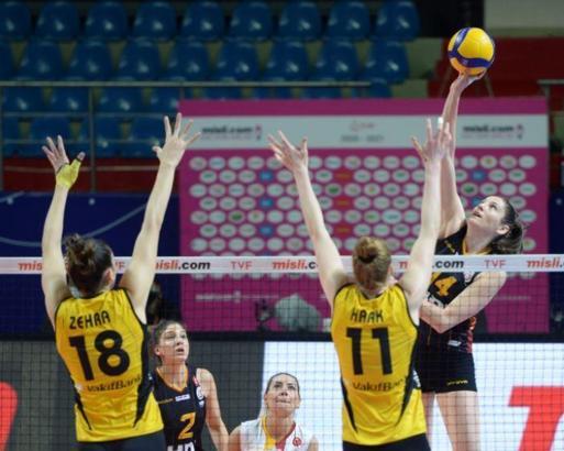 VakıfBank, Galatasaray HDI Sigorta'yı geçti