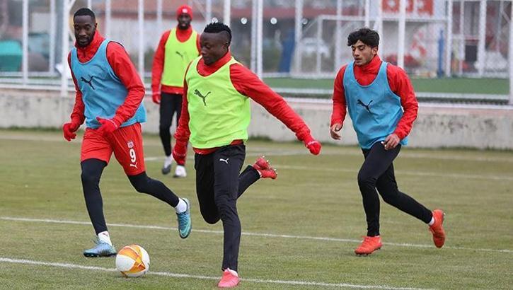 Sivasspor, Villarreal maçının hazırlıklarına başladı