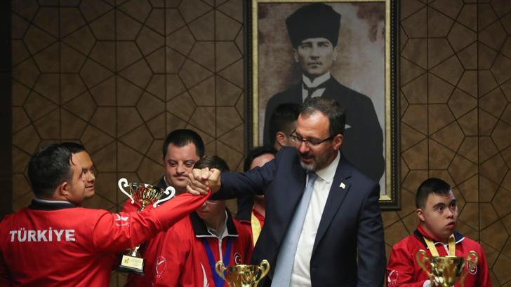 Bakan Kasapoğlu'ndan 3 Aralık Dünya Engelliler Günü mesajı