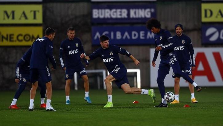 Fenerbahçe'de Beşiktaş derbisi öncesinde 6 eksik