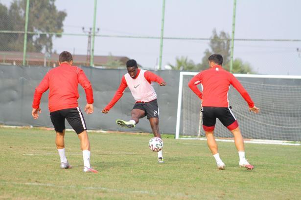 Atakaş Hatayspor, Galatasaray maçı hazırlıklarını sürdürdü