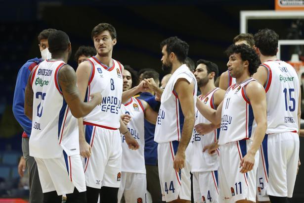 Anadolu Efes, Kızılyıldız'a konuk oluyor