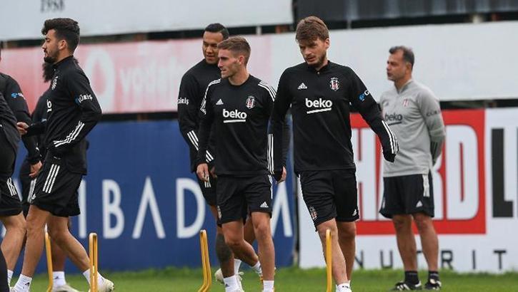 SON DAKİKA! Beşiktaş, Adem Ljajic'i Fenerbahçe maçı kadrosundan çıkardı