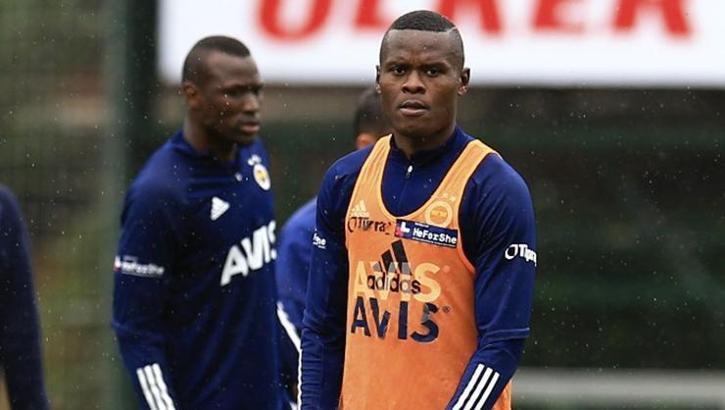 Fenerbahçe'de Erol Bulut ve Emre Belözoğlu'ndan Samatta'ya destek