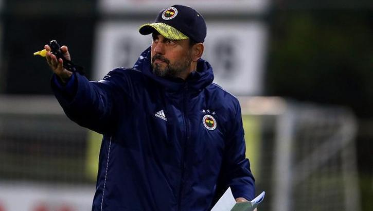 Erol Bulut'tan Fenerbahçeli futbolculara uyarı: Maça odaklan, işi bitir!