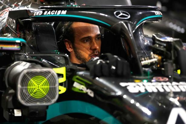 Formula 1'de şok: Lewis Hamilton sezonu kapatabilir!