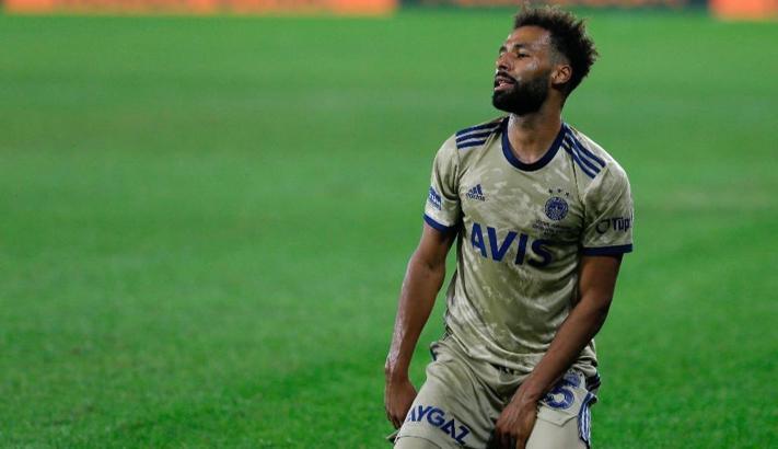 SON DAKİKA | Fenerbahçe'de Nazım Sangare şoku!