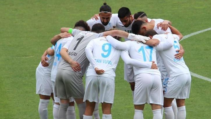 Pazarspor'da 8 futbolcunun Kovid-19 testi pozitif çıktı