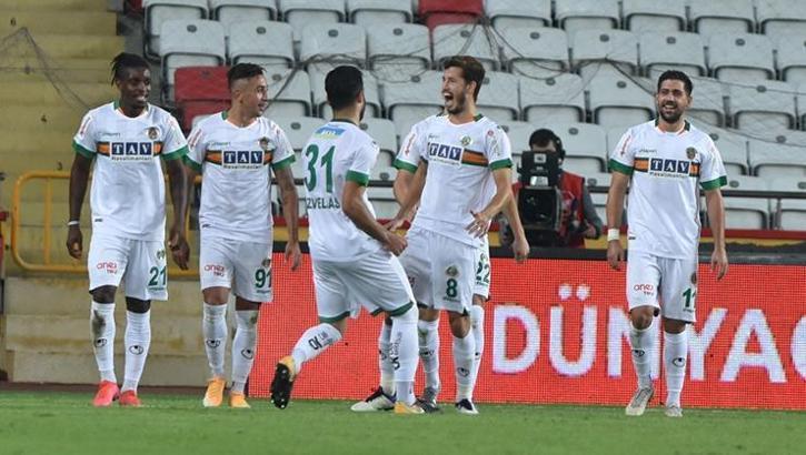 Alanyaspor iç sahada yeni yenilmez serisi peşinde