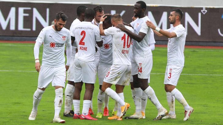 Sivasspor'da iki kişinin corona virüs testi pozitif