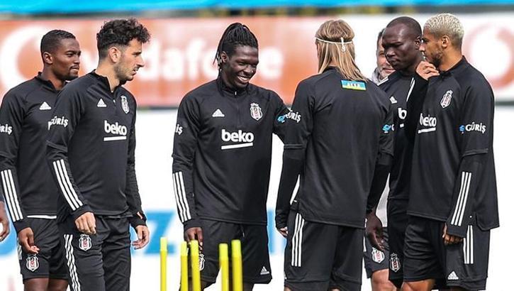 Beşiktaş'ta son dakika! Vida ve Welinton derbiye yetişecek mi?