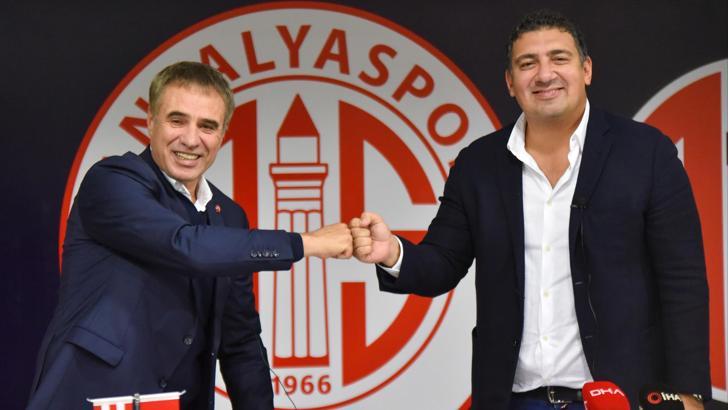 Antalyaspor'da Ersun Yanal imzayı attı!