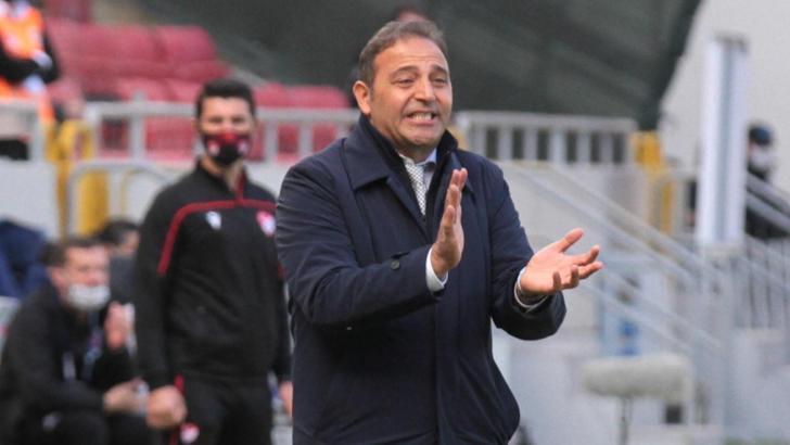 SON DAKİKA! Ankaragücü, Fuat Çapa ile yolları ayırdı!