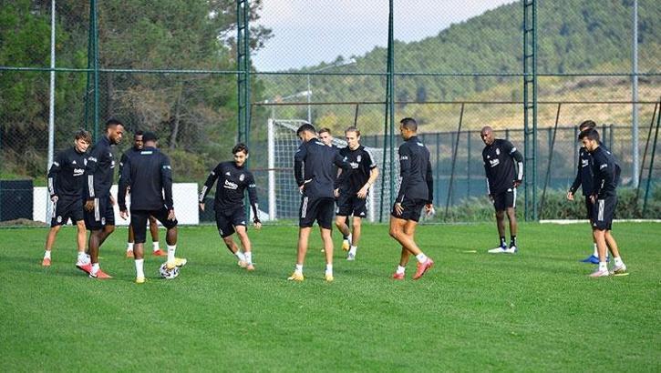 Beşiktaş coronavirüs testlerini bekliyor!