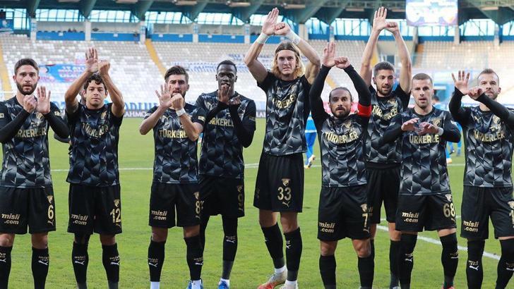 Göztepe 1 puan geriden geliyor