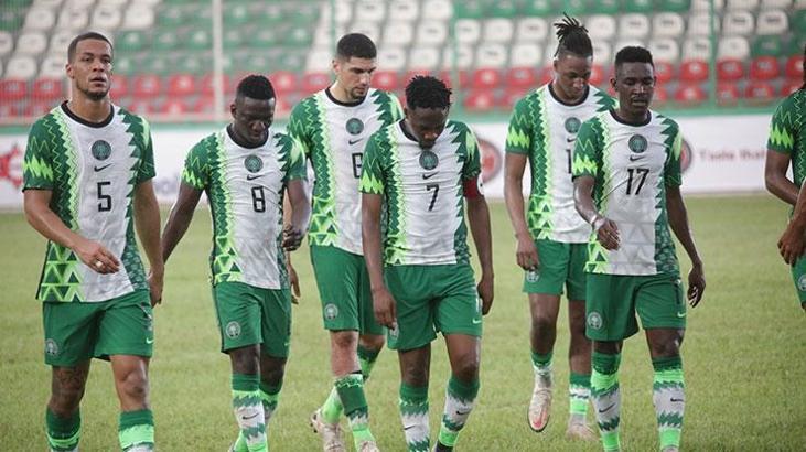 Etebo'lu Nijerya yıkıldı