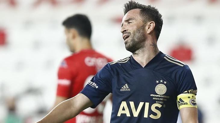 Fenerbahçe'de Gökhan Gönül şoku!