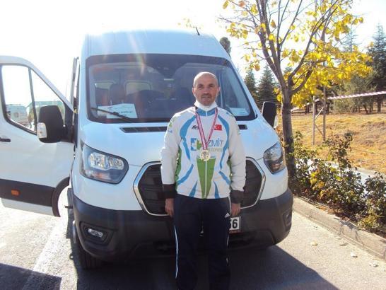 Bozdemir, MTB Dağ Bisiklet Şampiyonası'nda altın madalya kazandı