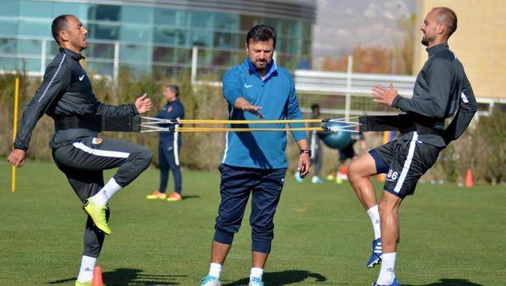 Kayserispor'da 2 ayrılık