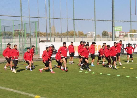 Sivas Belediyespor'da 4 korona virüs bakası