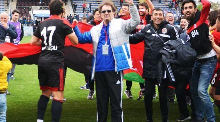 Turgutluspor'da emektar Yalçın Tüfenkoğlu, görevini bıraktı