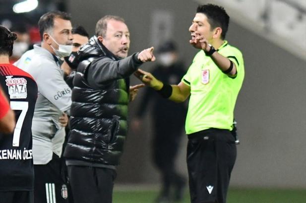 Beşiktaş'tan tepki: Hakem mi, değil mi?