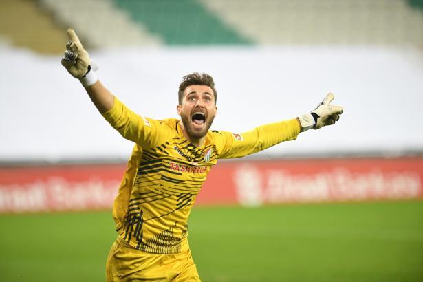 Bursaspor'un kalecisi Ataberk Dadakdeniz: Çok özlemişim