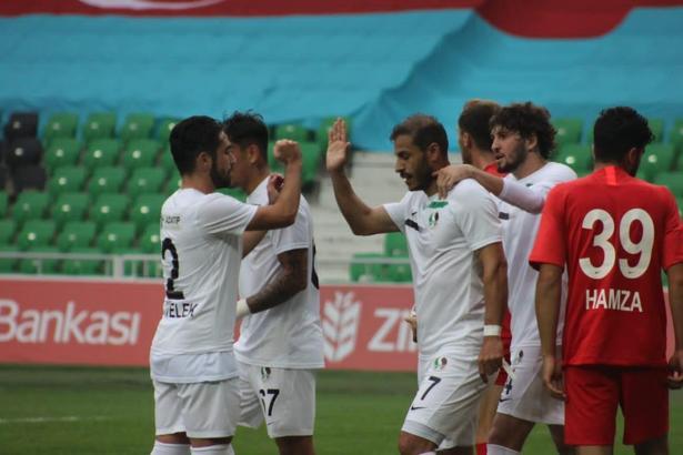 Sakaryaspor - Diyarbekirspor maç sonucu: 2-0