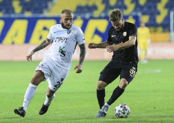 Kocaelispor, 4. tura yükselmenin sevincini yaşıyor