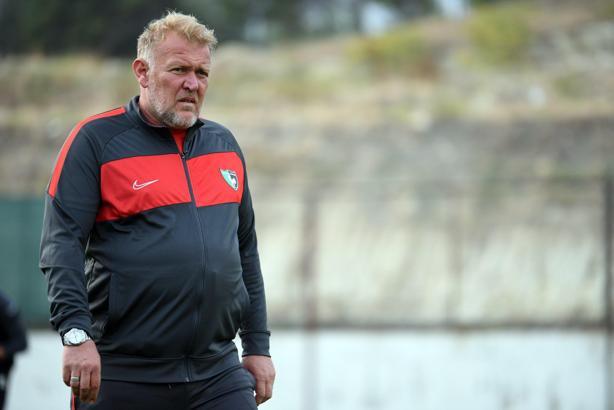 Robert Prosinecki: 3 puan alarak sevinen taraf biz olmak istiyoruz